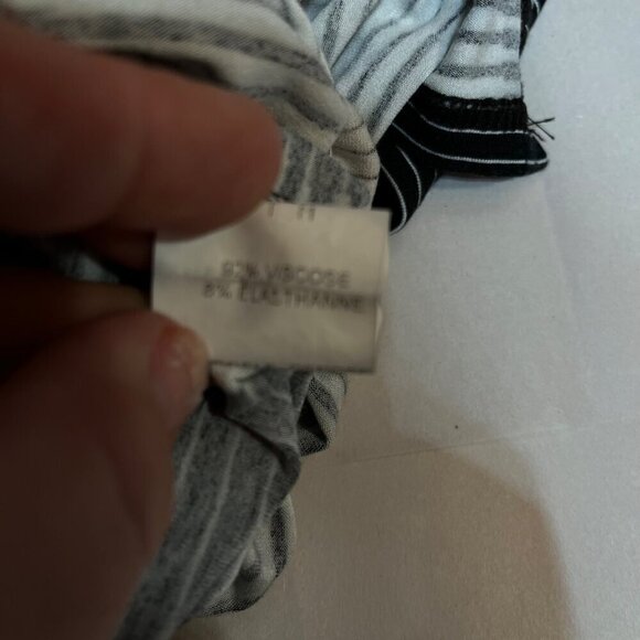 LIOR Paris Black & White Geometric‎ Print Cowl Neck Tunic Top Size M - Picture 6 of 9